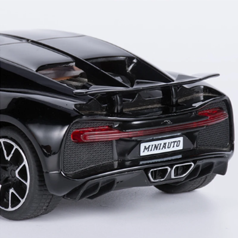 1:32 Chiron W16 Bolid Sports Car Toy Boy Diecast Alloy Model Metal Auto Gift Fast Furious Lifting Tail Rubber Tires Hot Wheels