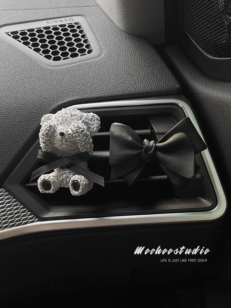 

Lovely Cartoon Bear Bowknot Car Perfume Air Vent Clamp Aromatherapy Lasting Light Fragrance High-end Interior Car Accessories