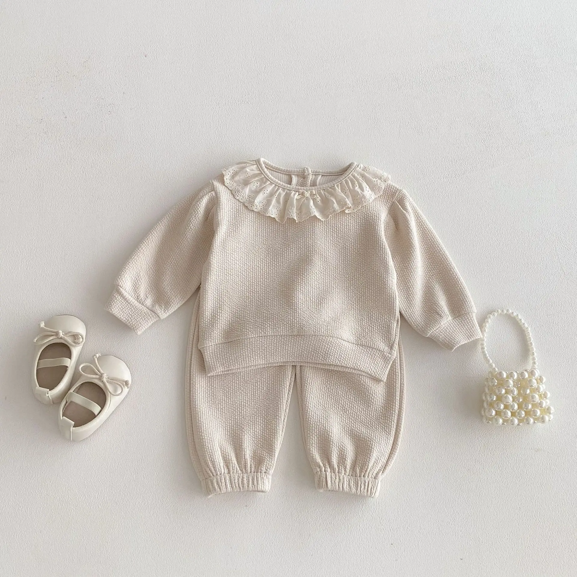 2026 frühjahr Neue Baby Langarm Kleidung Set Infant Mädchen Solide Spitze Kragen Sweatshirt + Hosen 2 stücke Anzug Kleinkind baumwolle Outfits