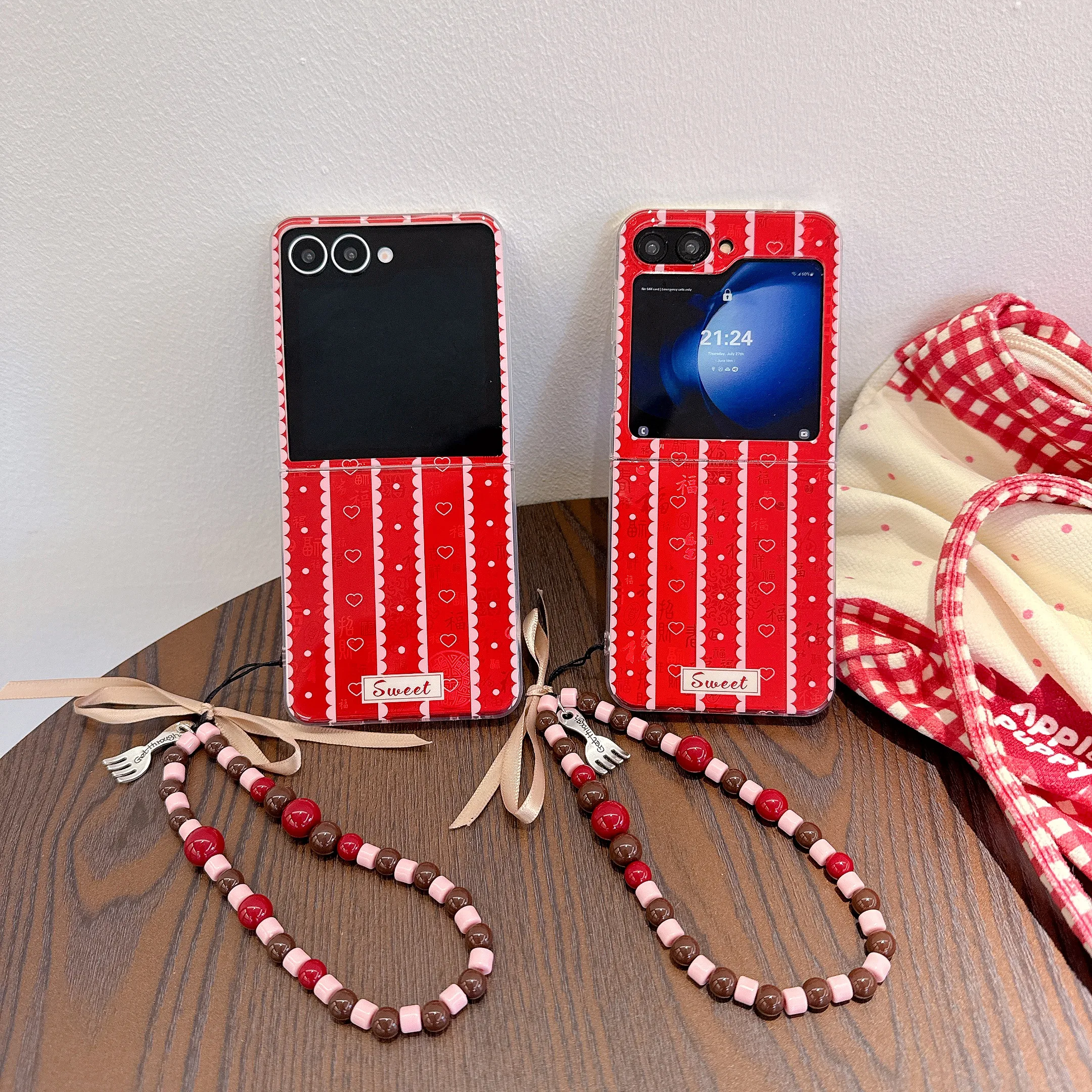 

Back Cover For Samsung Galaxy Z Flip 7 6 5 4 Case IMD Red Sweet Love Bracelet Wristband Chain Hard Pc Shockproof Phone Case