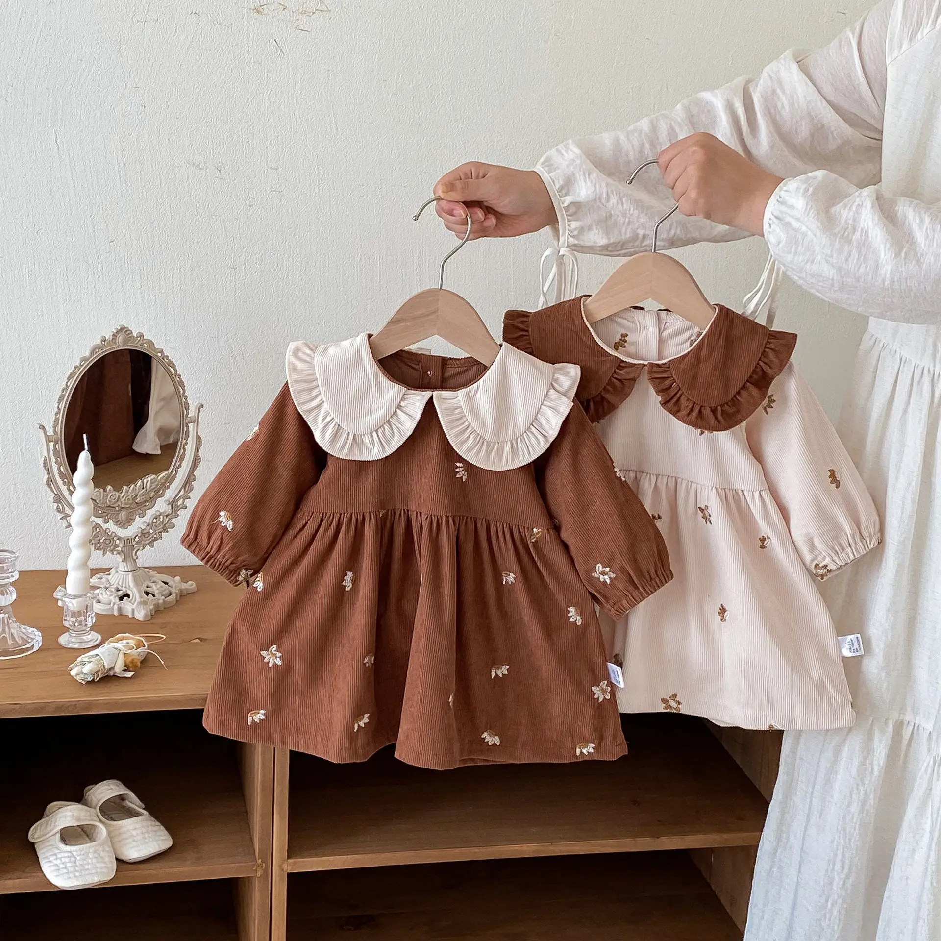 Girl's Dress with Lapel, Corduroy Embroidery, Baby's Spring and Autumn Style, Long Sleeved Princess Dress for Baby Girls