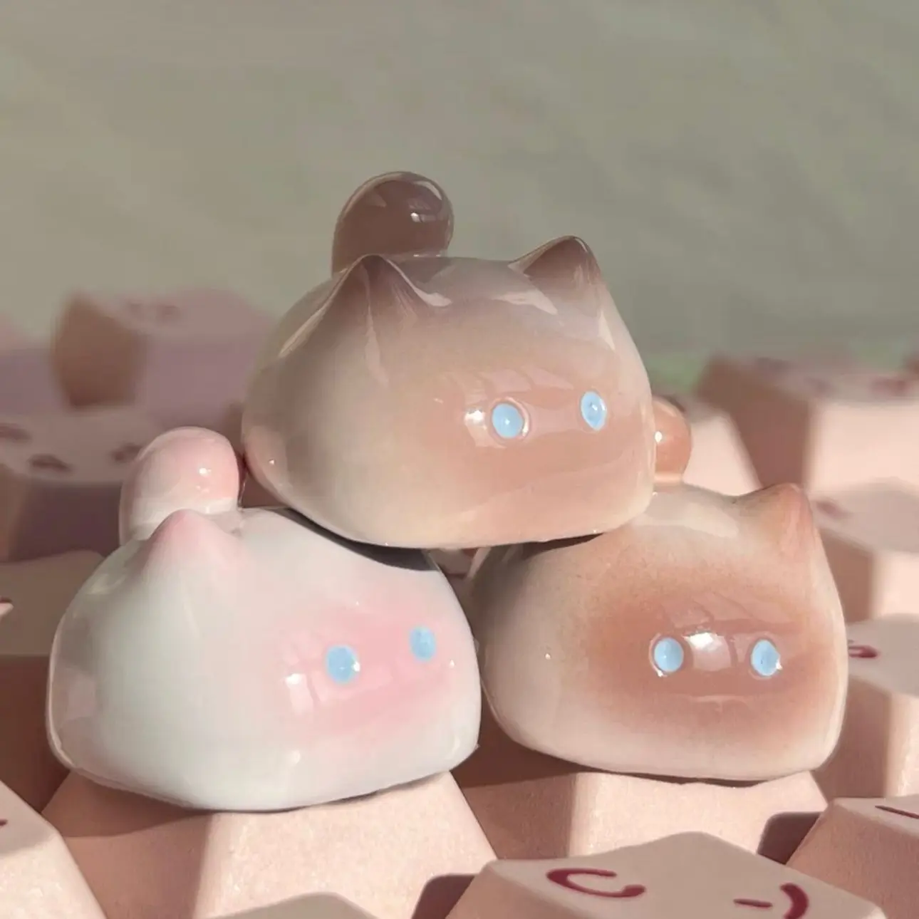 New Anime Figure ‌3D Stereo Siamese Personalized Creativity Single Resin Cute Design Sense Keycaps Mechanical Keyboard Gift