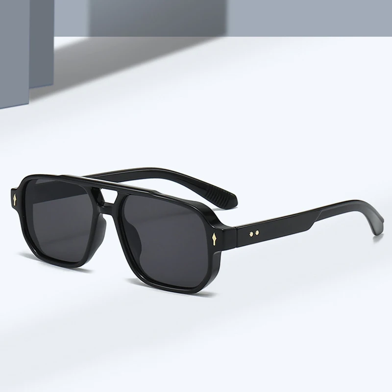 Vintage Double Bridges Men Square Sunglasses Fashion Clear Ocean Lens Eyewear Women Trending Rivets Glasses UV400 Gafas De Sol