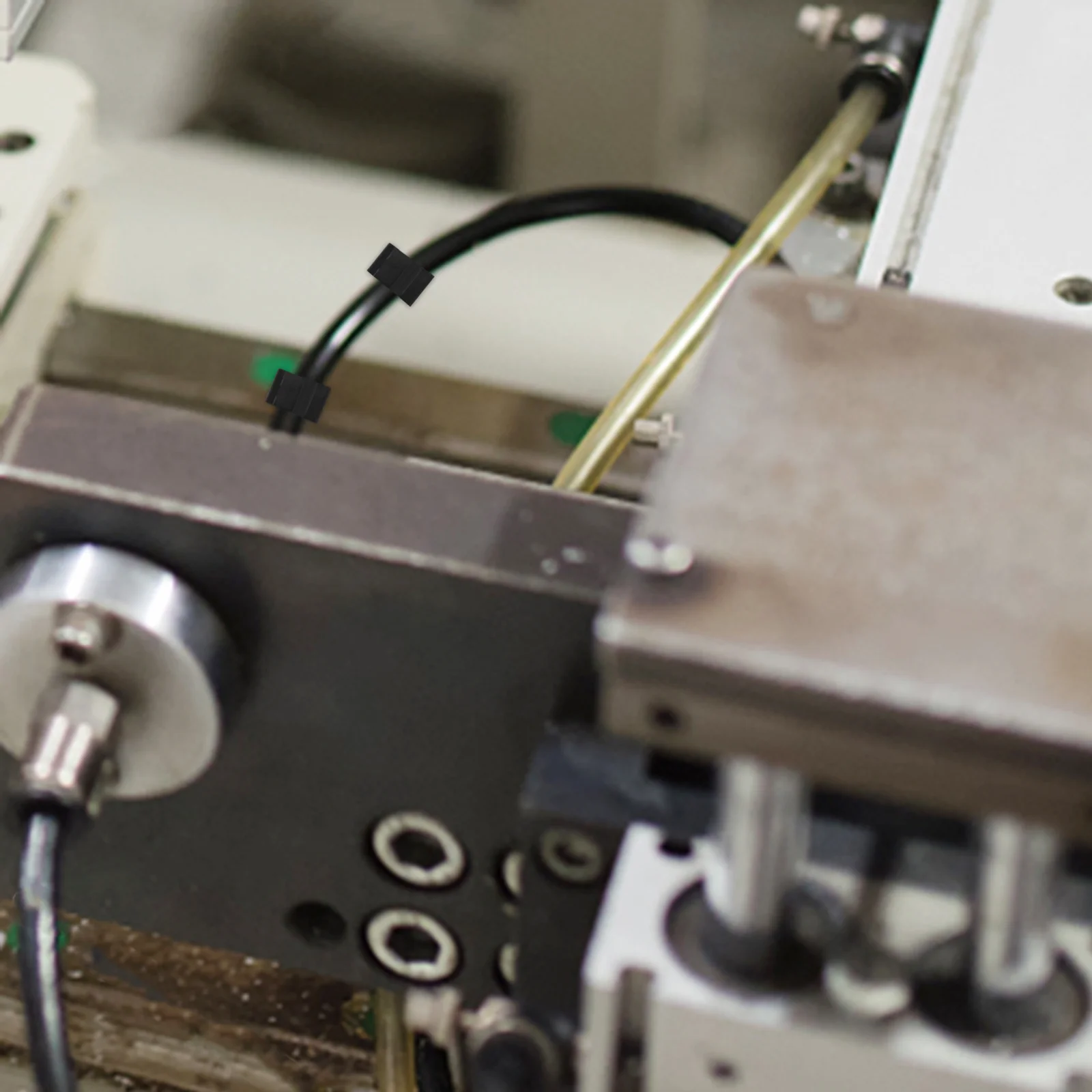 

30pcs Solar Clips Photovoltaic Wire Clamps For Connector Module Wiring Frame Clip Harness Solar Panel Wire Clamp Fixing