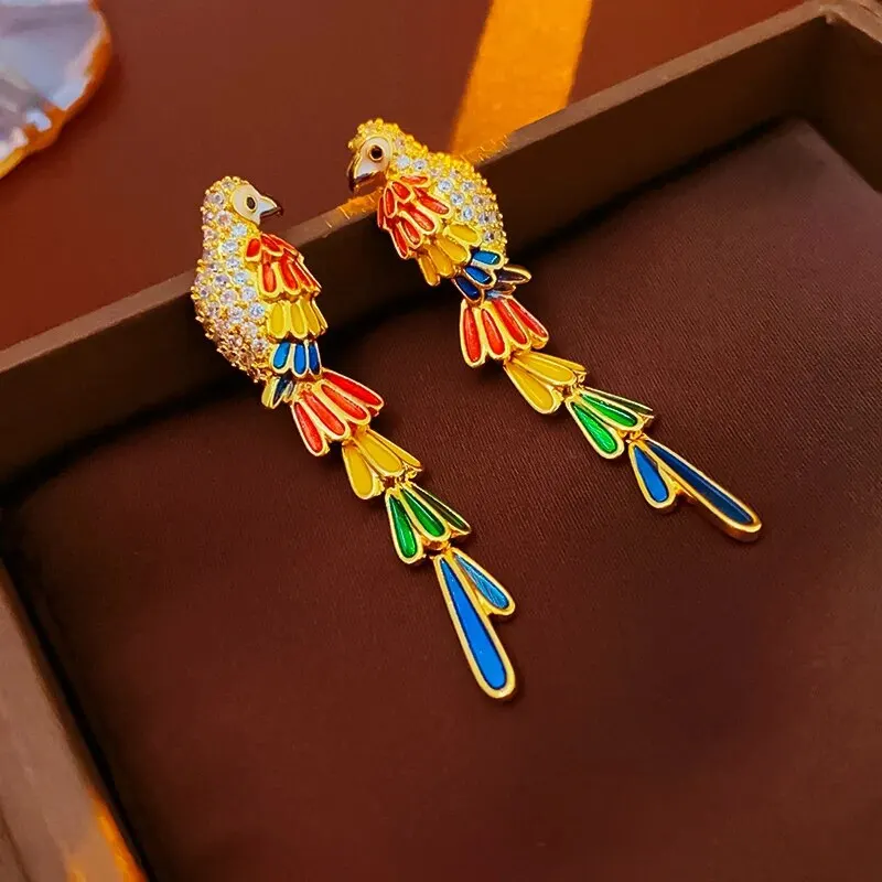 Personalized Colorful Parrot Earrings For Women Shiny Rhinestone Copper Stud Earrings Birds Pendant Earring Casual Jewelry