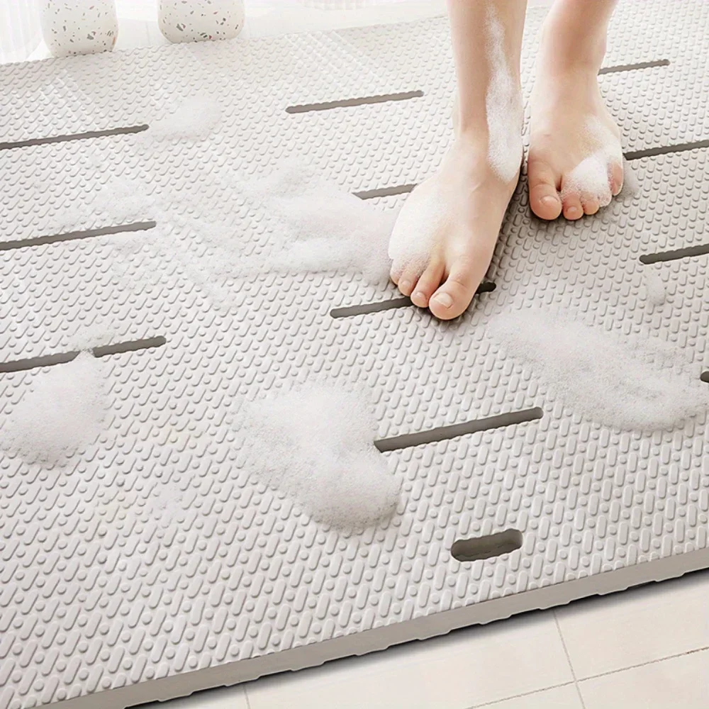 Simple Thickened Bathroom Flannel Soft Floor Mat Shower Room Absorbent Mat Door Household Toilet Mat Non-slip Foot Carpet