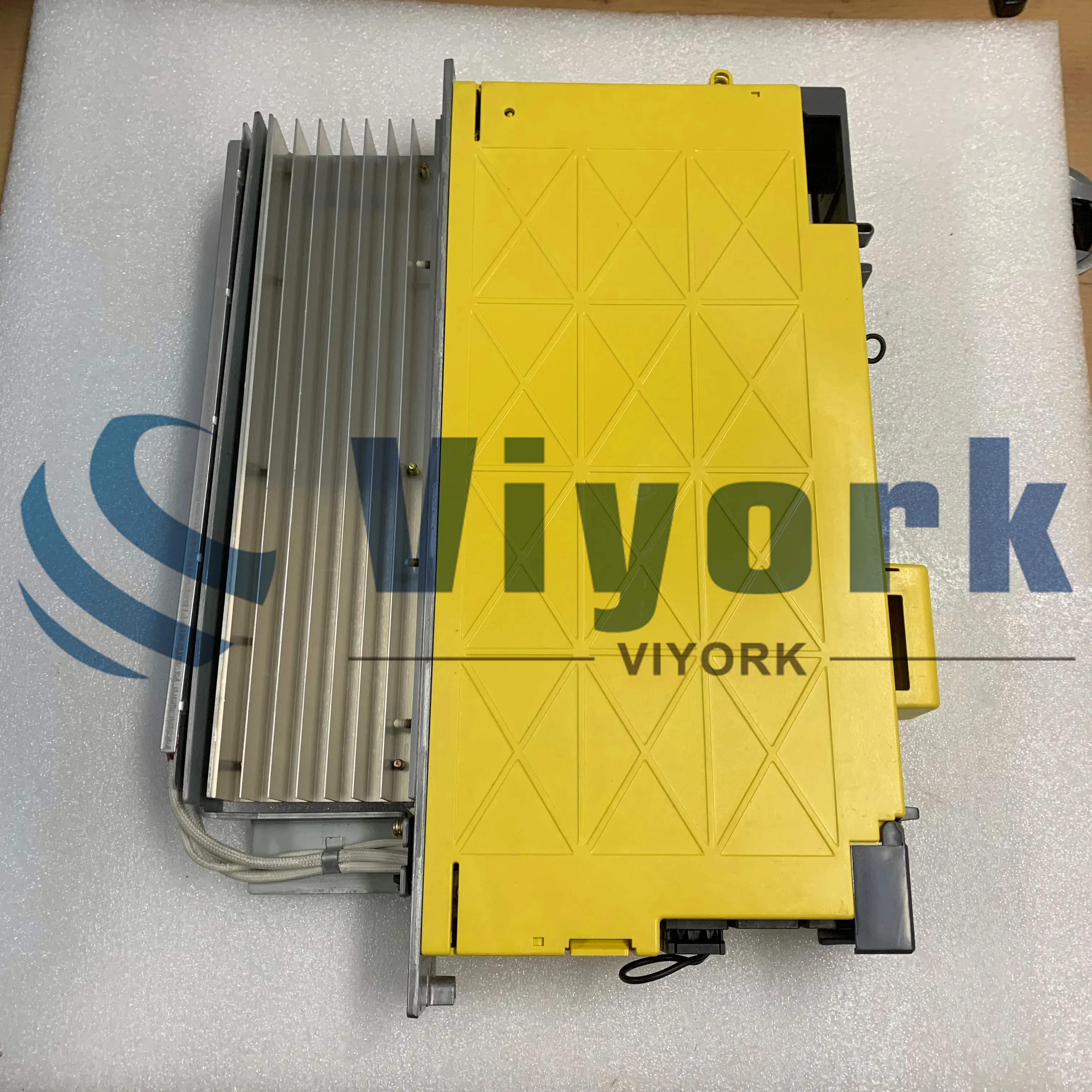 A06B-6132-H003 MÓDULO SERVO AMPLIFICADOR BSVM1-40I CON ENLACE DE E/S NUEVO