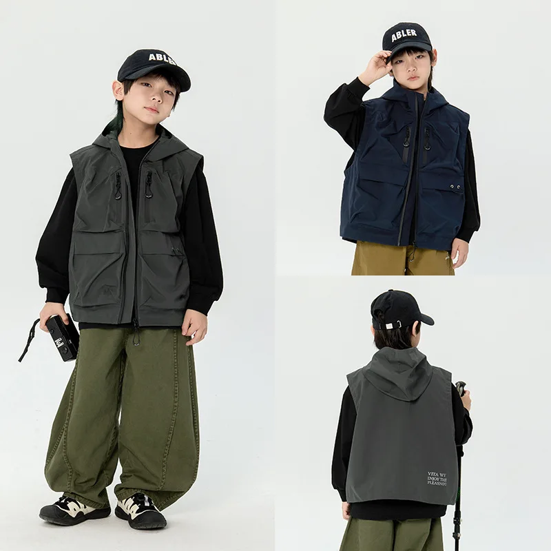 2026 New Spring Autumn Boys Cargo Vest Waistcoat Japanese Style Kids Cargo Vest Functional Multi Pocket Sleeveless Jacket