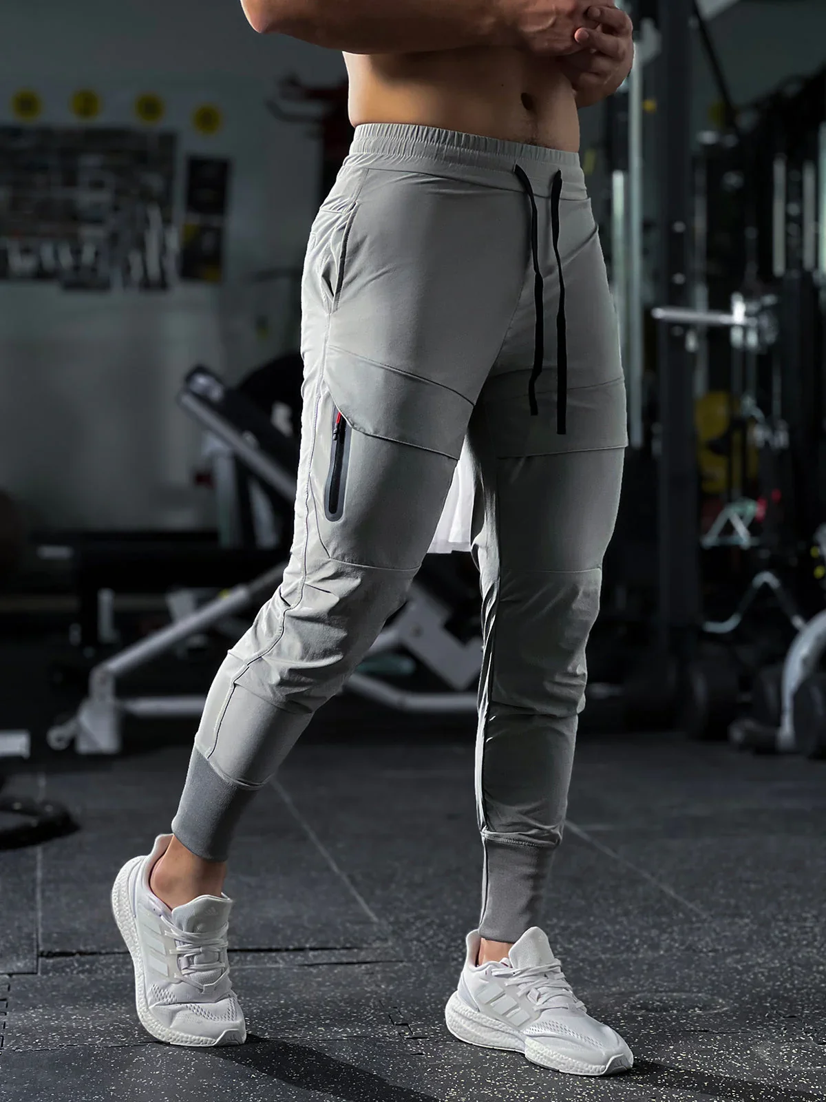 

Men's Slim - Fit Joggers: Ideal for Fitness, Training, Gym, Jogging & Marathon (Loose - Fit Sportswear)