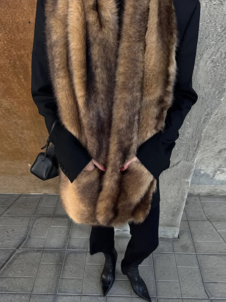 

Женский оверсайз-коричневый шарф из искусственного меха с градиентом, винтажный длинный пушистый теплый шарф на шею, модный зимний массивный аксессуар