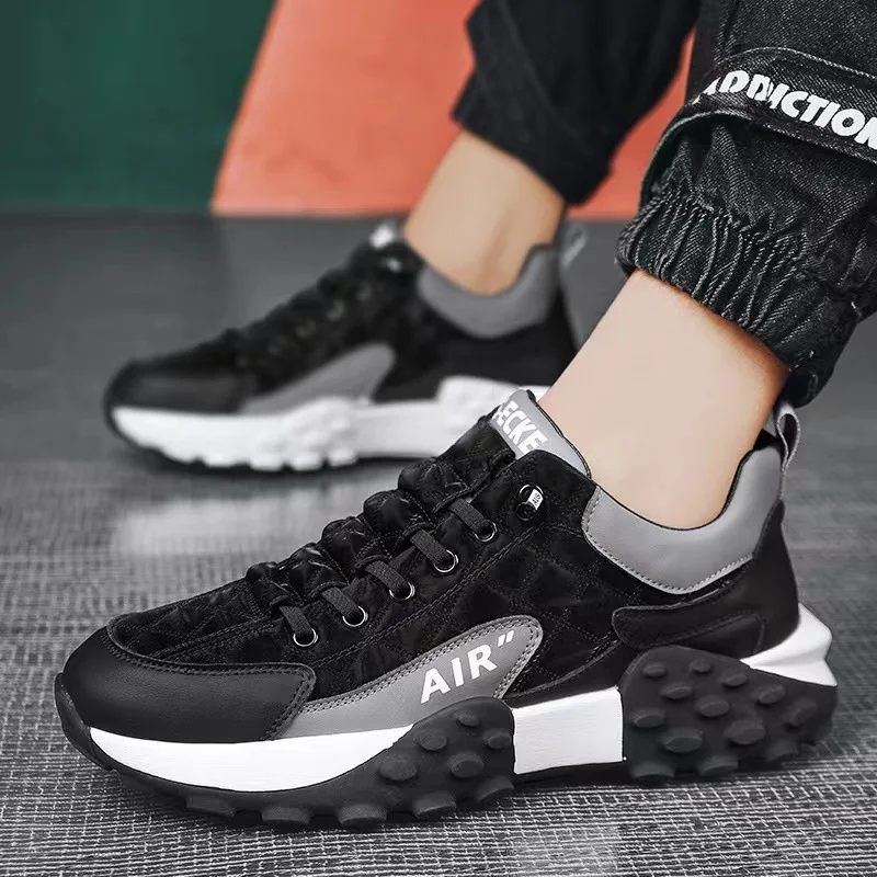 2025 new men's breathable sports shoes Korean version low top running shoes trendy thick soled dad shoes