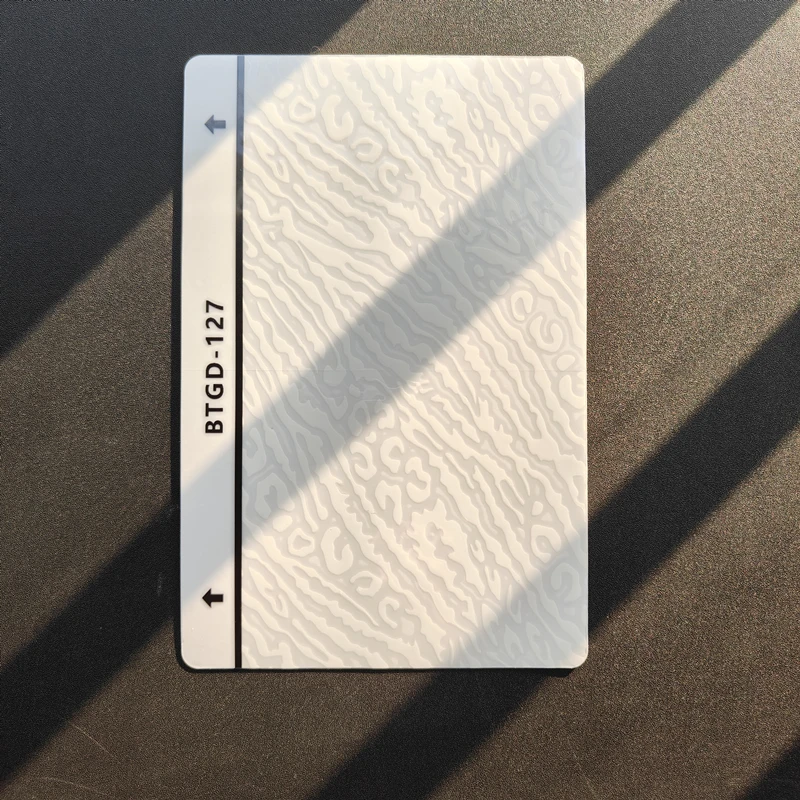 50pcs Matte Transparent 3D Embossed Back Sticker Rear Cover Protective Film For Mobile Phone Skin Hydrogel Sheet Cutting Machine