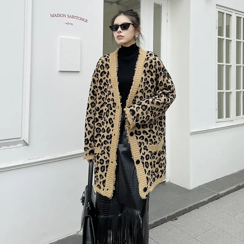 V Neck Long Sleeve Sweaters Pocket Print Leopard Cardigan Women Knit Sweater Single Breasted Warm Thick Jumpers Vintage