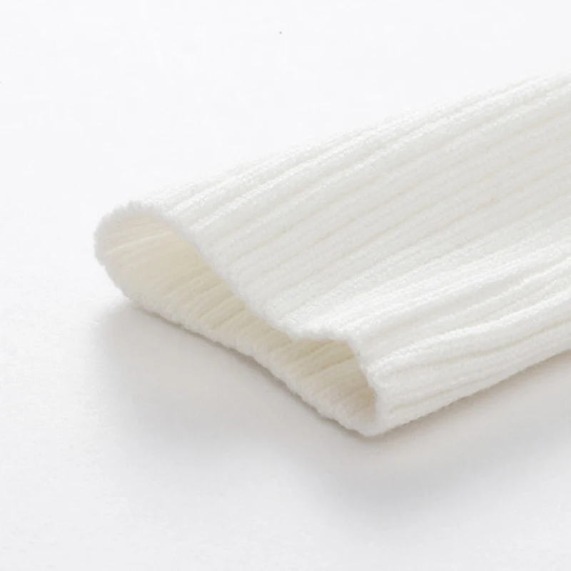 เสื้อสเวตเตอร์ถักคอเหลี่ยมสีดำขาวสำหรับผู้หญิง แฟชั่นเกาหลี ฤดูใบไม้ร่วง ฤดูหนาว เสื้อครอปติดกระดุม แขนยาว ทรงเข้ารูป