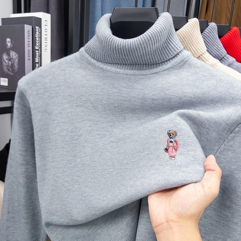 Neuer Herren-Pullover mit hohem Kragen und langen Ärmeln, Luxusmarke Teddybär-Stickerei, warme Freizeitkleidung für Herbst und Winter. – Detail 17