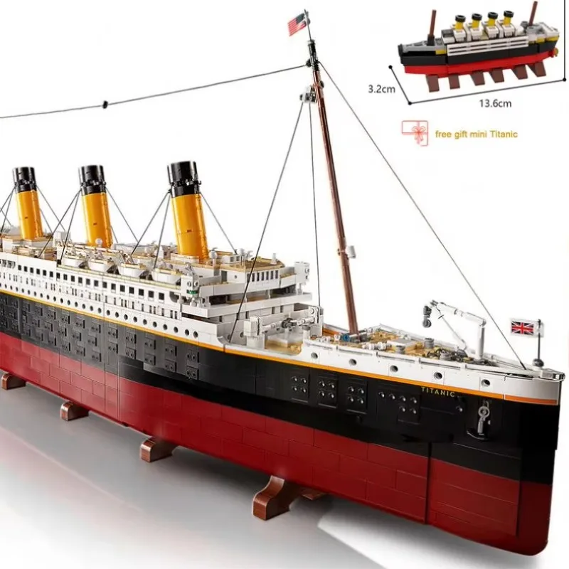 

KK8998 Titanic Building Bricks Movies Series Boat Building Blocks with 9090pcs Sets for Kids Compatible 10294