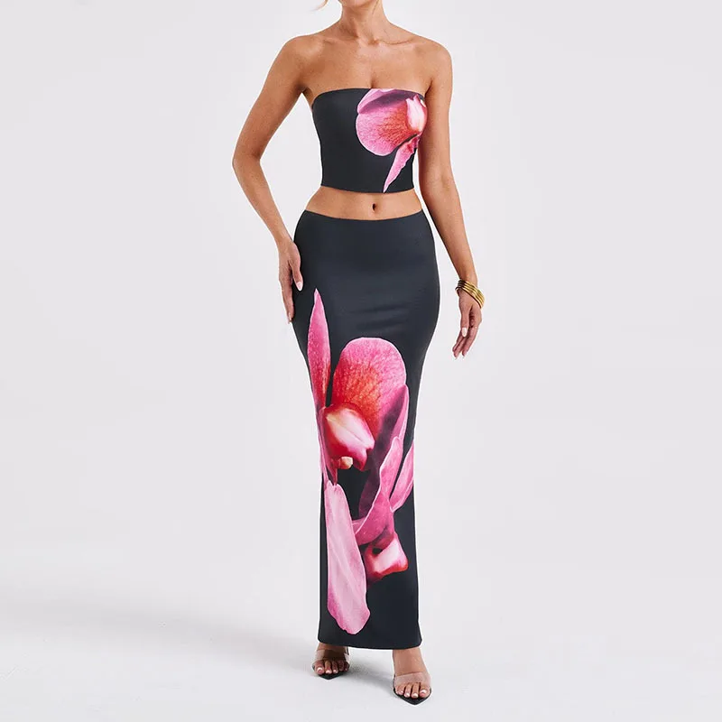 

2025 Summer Color Contrasting Sleeveless Slant Shoulder Printed Shrink Fold Sexy Tank Top and Long skirt Two Piece Set