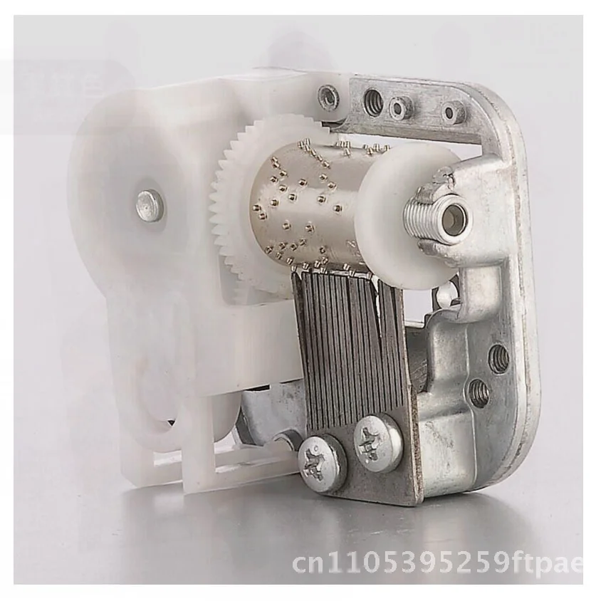 

Saiyang Music Box Metal Craftsmanship Winding Chain Drive Modern Minimalist Style Playable without Battery Customizable Song