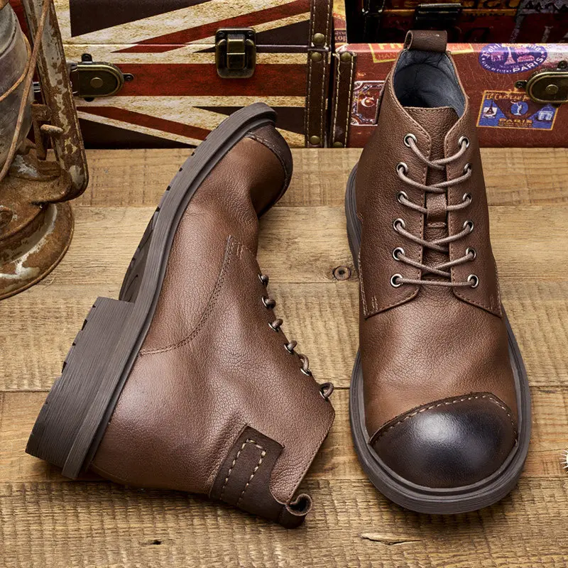 Fashion New Men's British Retro Genuine Leather Engineer Boots Mid-calf Motorcycle Boots Winter Plush Vintage Luxury Shoes