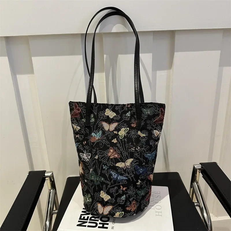 Mori-Bolso de mano de lino estilo pintura al óleo Retro ligero, nueva moda, bolso tipo cubo con mariposa, bolso de hombro de gran capacidad para mujer 2024