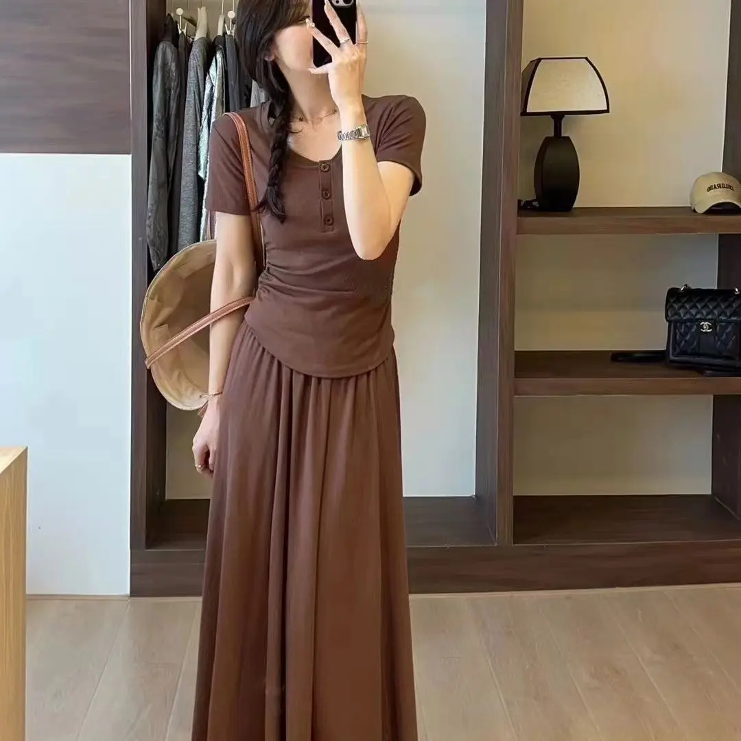 

Women's Summer Slim Fit Short Sleeve T-Shirt And Half Skirt Two-Piece Set Fashionable Design Casual Comfortable Polyester