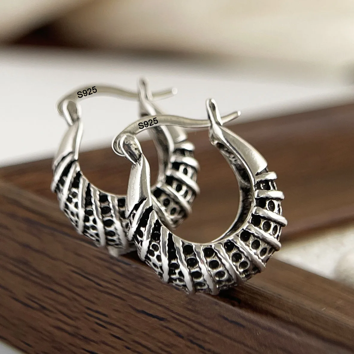 

Винтажные квадратные серьги из стерлингового серебра 925 пробы для женщин, модные винтажные серьги в полоску, ювелирные изделия, аксессуары для вечеринок, подарок