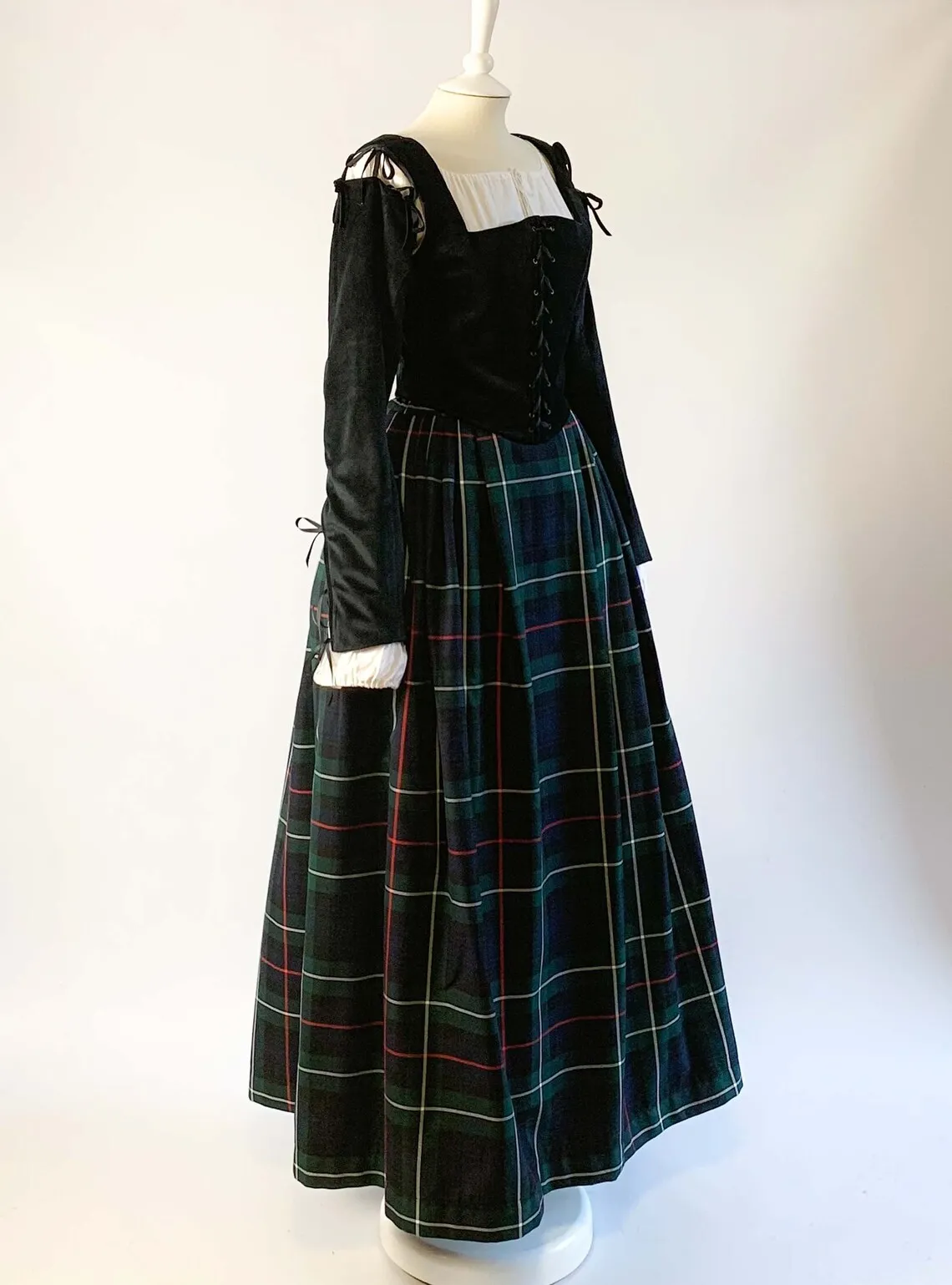 Disfraz Medieval renacentista para mujer, vestido negro de terciopelo mackenie y tartán, mangas extraíbles del siglo 16, trajes de fiesta
