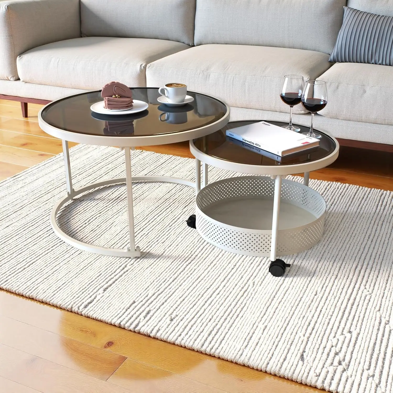 مجموعة طاولات قهوة مستديرة متعددة الاستخدامات مقاس 28 بوصة مكونة من قطعتين لغرفة المعيشة، وطاولة تعشيش مكدسة من الزجاج المقسى مع عجلات