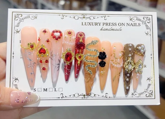 Luxury Marble Nail Art Design Custom Package Long-Lasting Artificial Fingernails Press on Nails Supplier-Gift