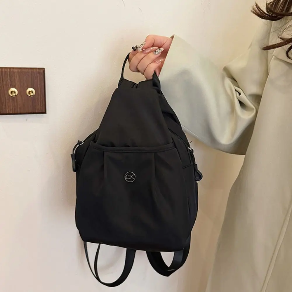 Zaino in tessuto Oxford tinta unita Borsa a tracolla casual leggera in nylon con tracolla regolabile di grande capacità