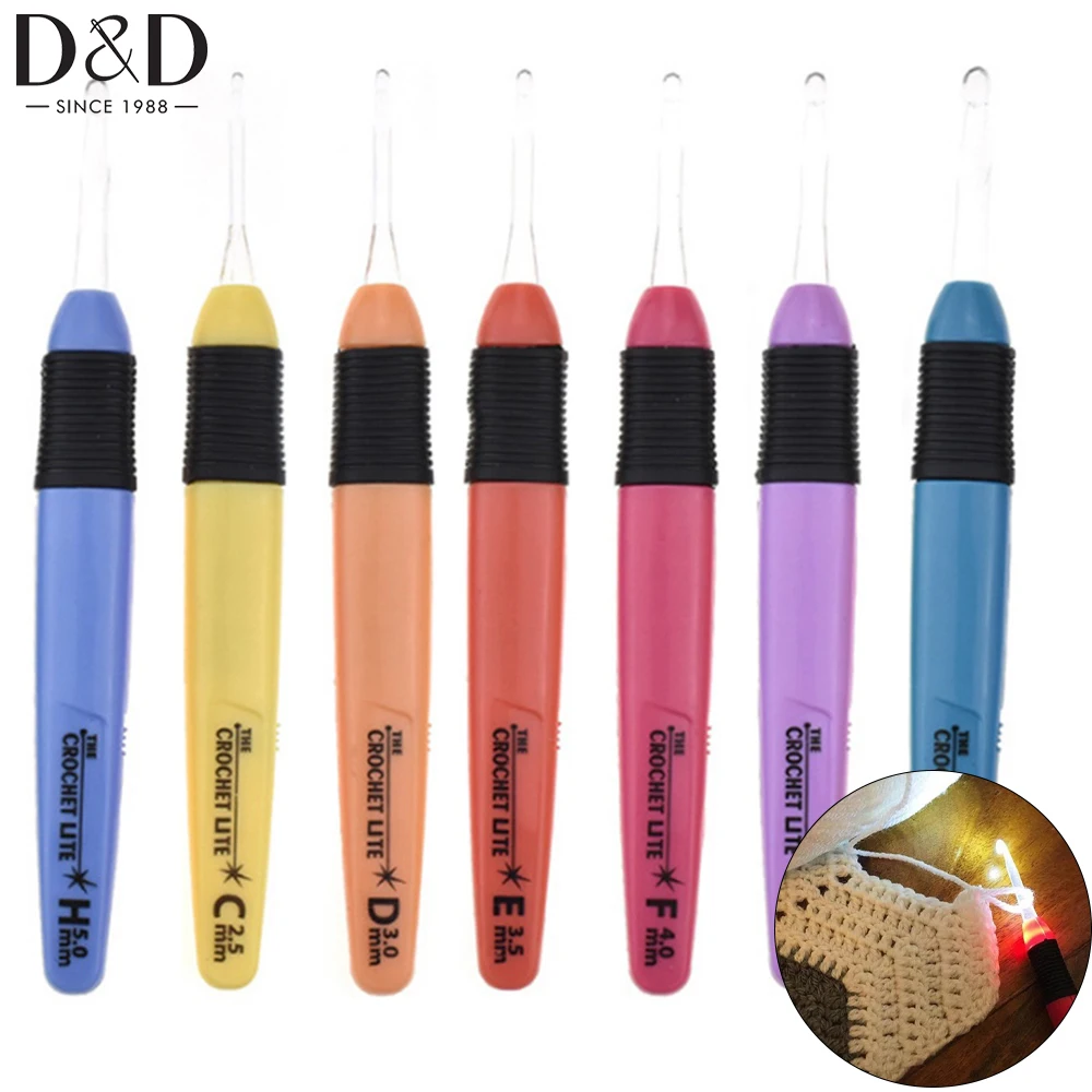 1pc 2.5mm-6.5mm LED Luminous Crochet Hook Plastic Night Vision Crochet Hook Creative Knitting Tool for DIY Crochet Accessories