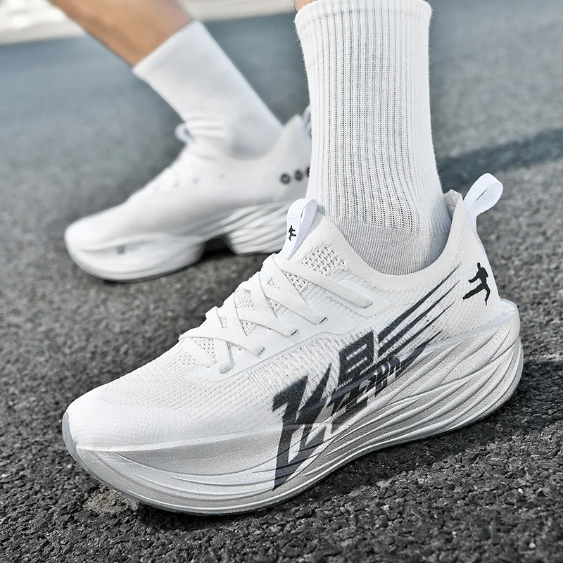 

Fashion casual sports shoes summer breathable men's sports shoes lightweight sports shoes men's casual tennis shoes