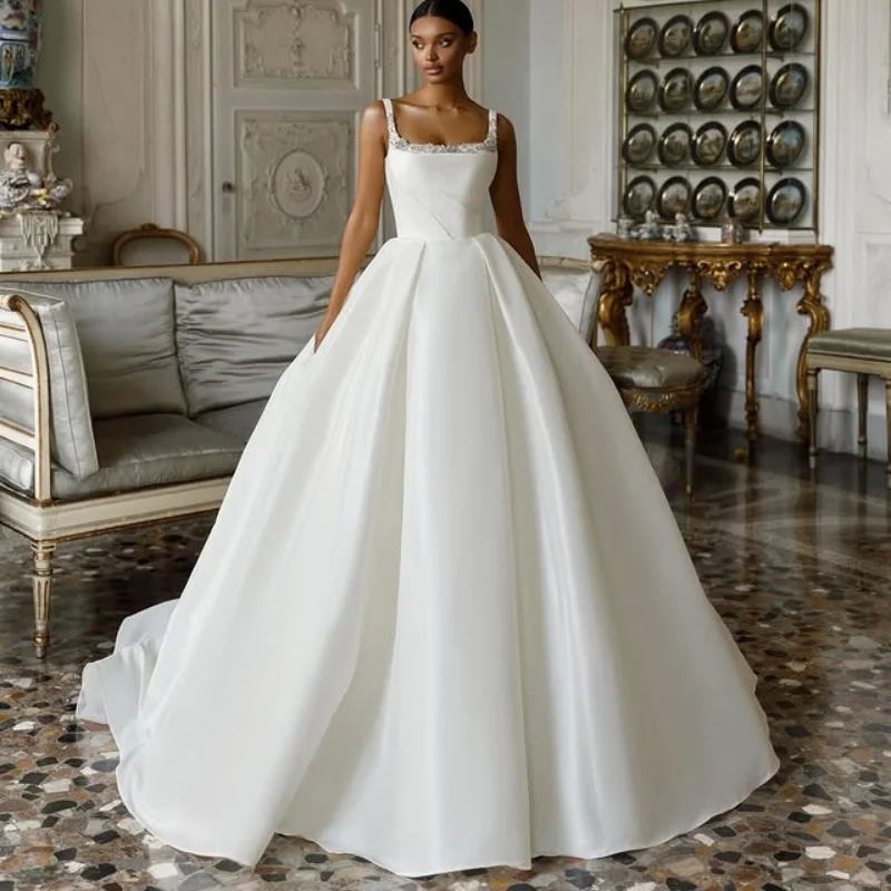 

Customized simple White satin Ball Gown Royal Wedding Dresses Long tail Lace applique Made Robe De