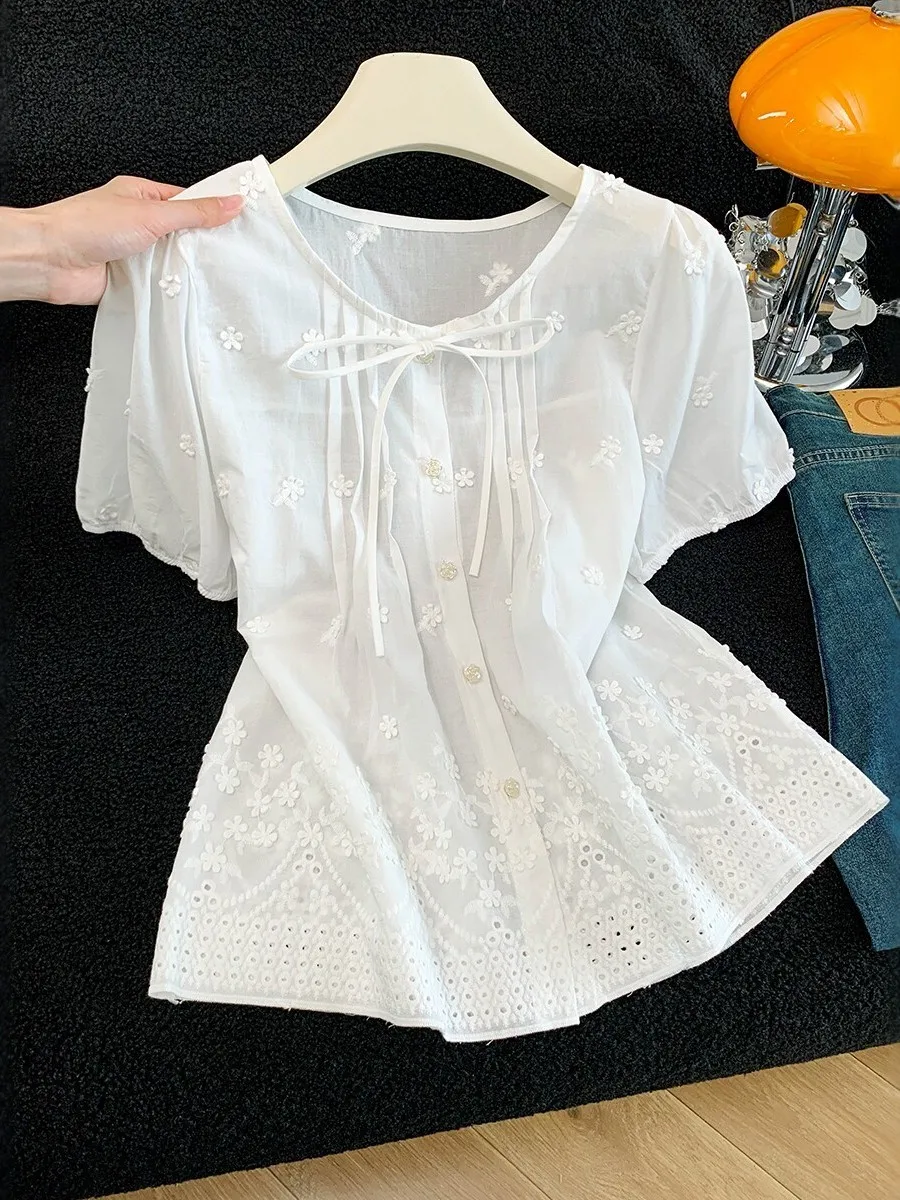 

French Style Embroidered Loose Short Sleeve Bubble Sleeve Shirt Women's Summer New Style Slimming Top Hollow out Design Casua...