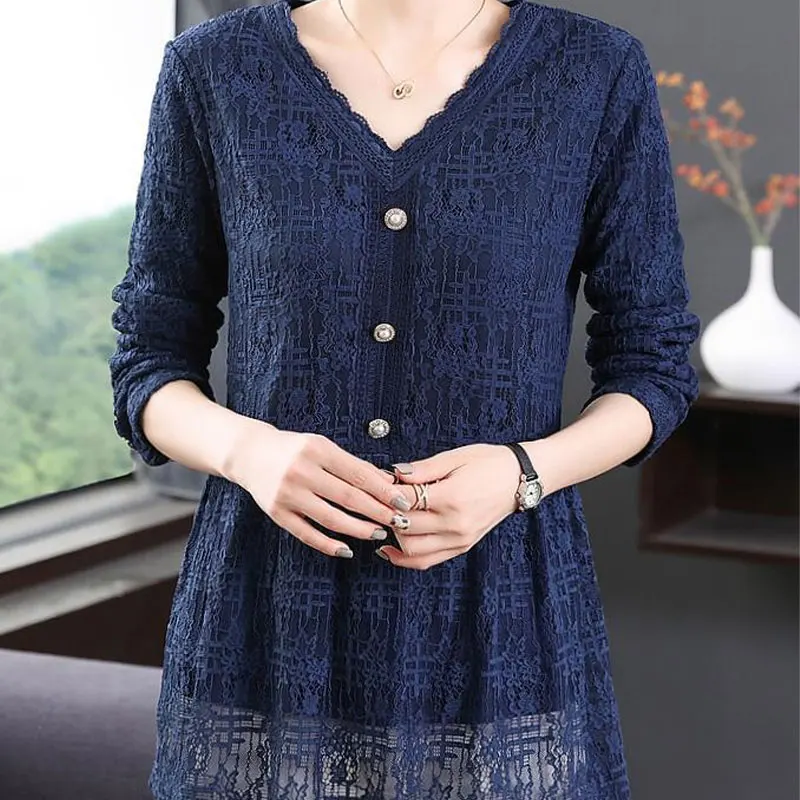 Vintage Solid Color Elegant Lace V-Neck Shirt Women\'s Clothing Spliced Spring Autumn Chic Button Long Sleeve All-match Blouse