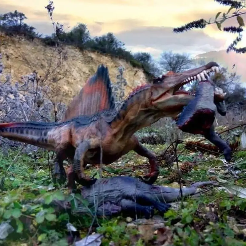 Statua del drago spinoso 55077 Confezione regalo limitata nella sede Versione Modello di dinosauro Figura giocattolo Ornamenti da collezione Regali iniimitati per le vacanze