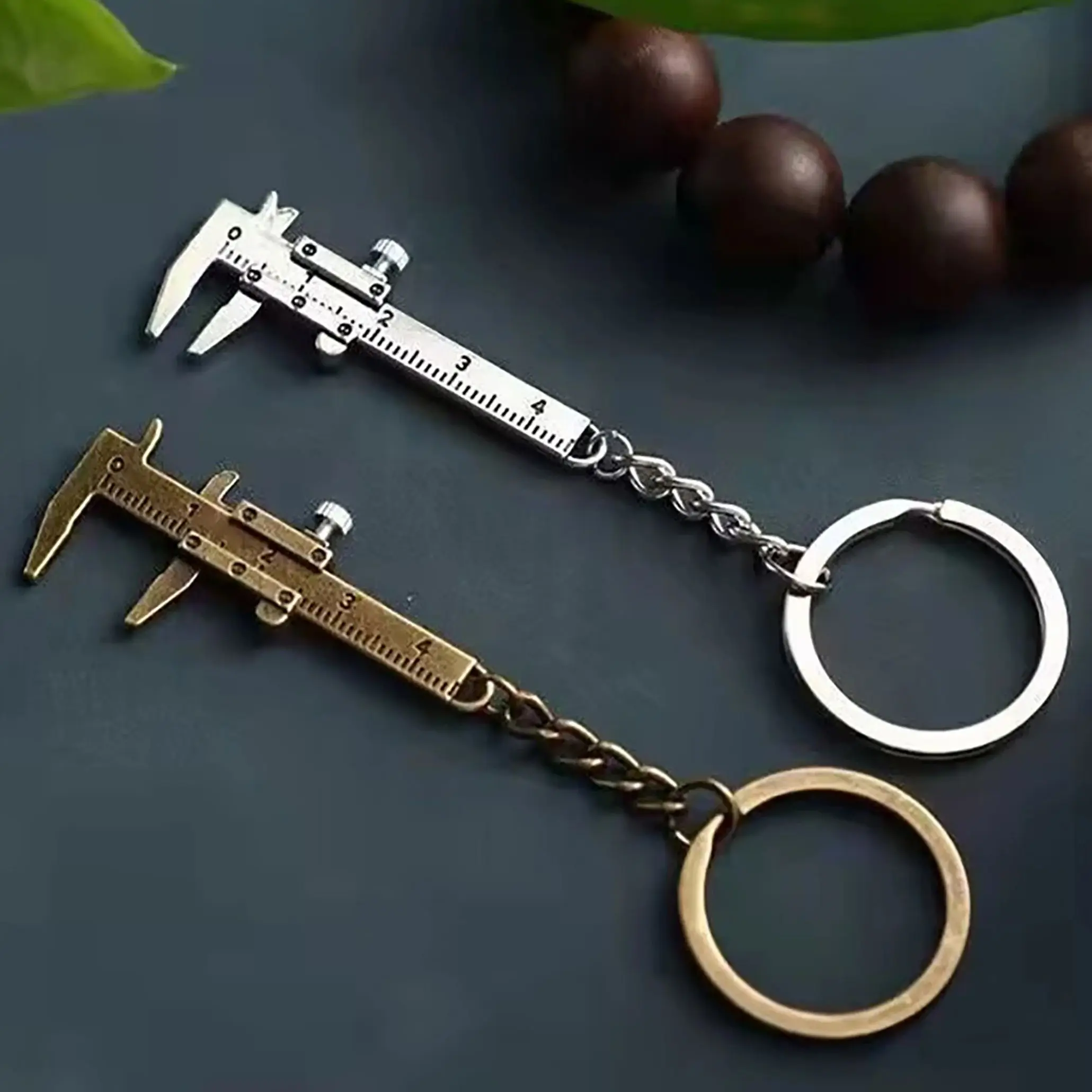 

Adjustable Caliper Keychain for Convenient Measurement of Alloy Keyring Mini Tool Vernier Caliper Hanger Keychain