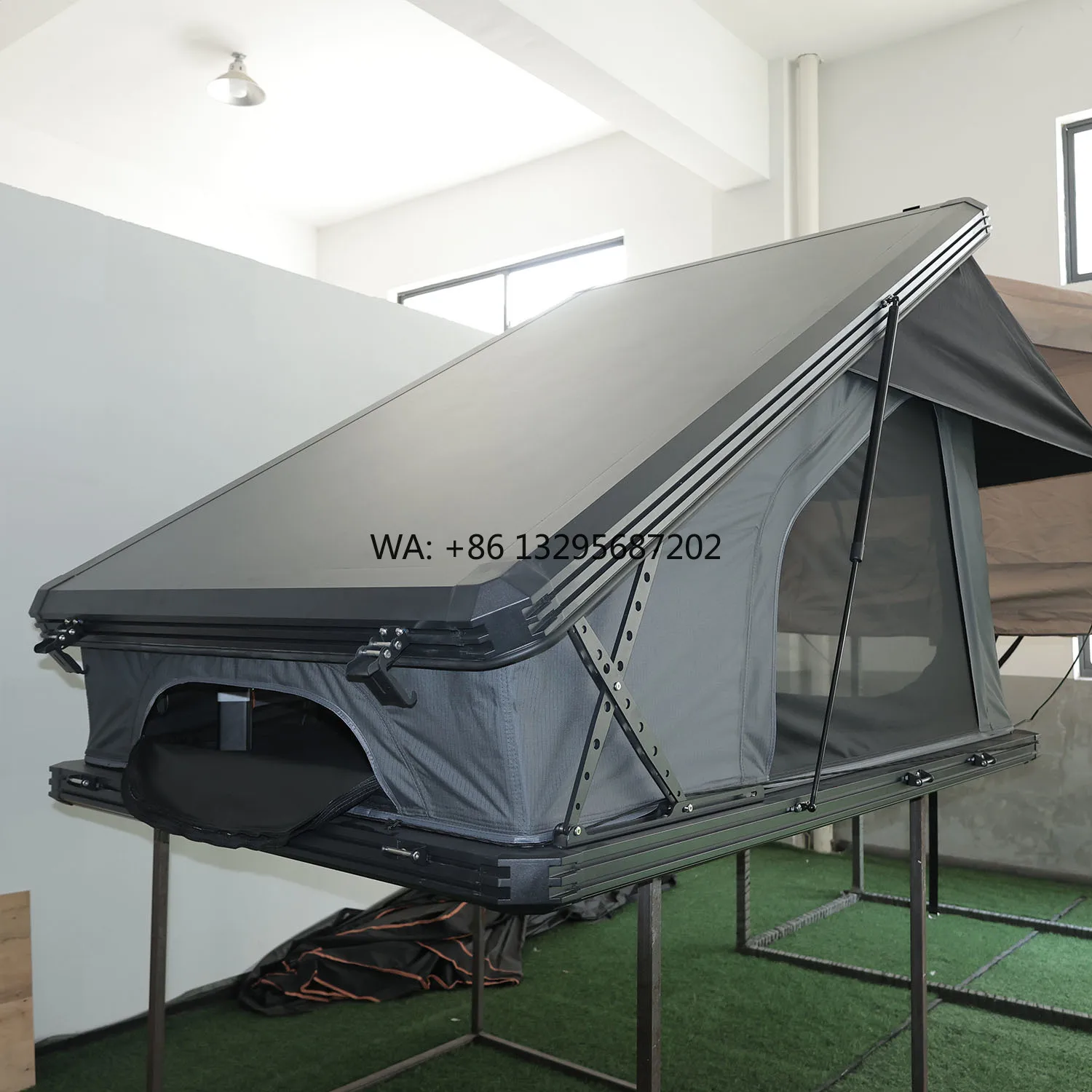 4x4 Car Camping Rigid Rooftop Tent Hard Shell Aluminum Jeep Wrangler Roof Tent for Cars