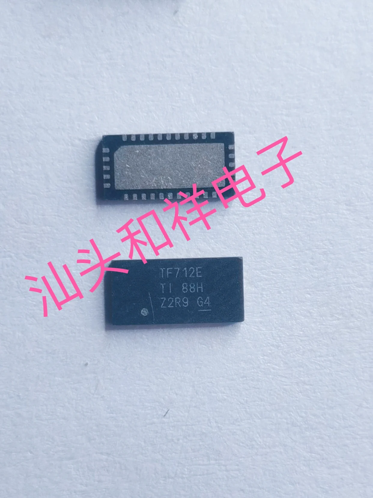 TS3V712ERTGR TF712E QFN-32 جليد #1