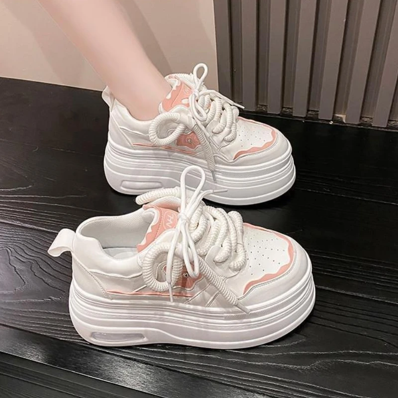 

Модные женские кроссовки на плоской подошве, весна-лето 202, белые туфли на толстой подошве