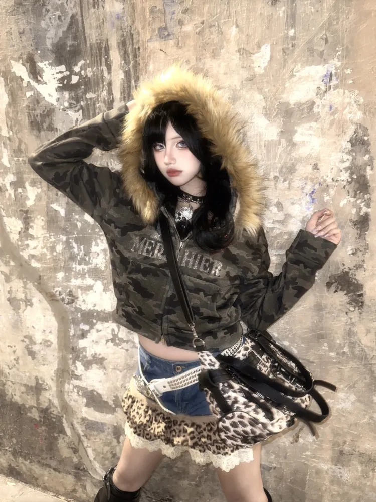 Large Capacity Messenger Bag Original Leopard Print Sweet Cool Shoulder Bags for Women's Commuter Messenger Bag - view 5