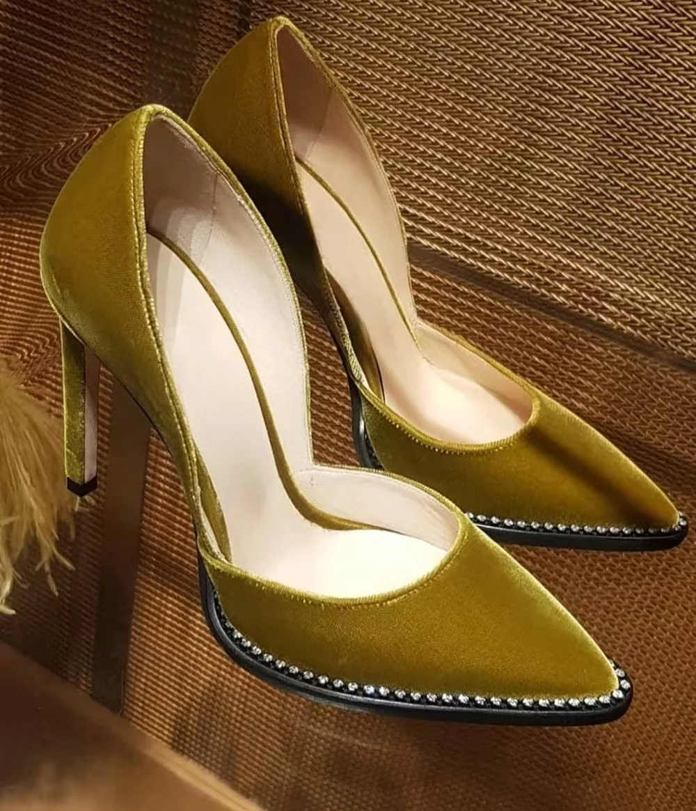 

Olive Green Velvet Pointed-Toe Stiletto Heels Contrast Black Trim Elegant Diamond Trim Heels for Sophisticated Evening Looks