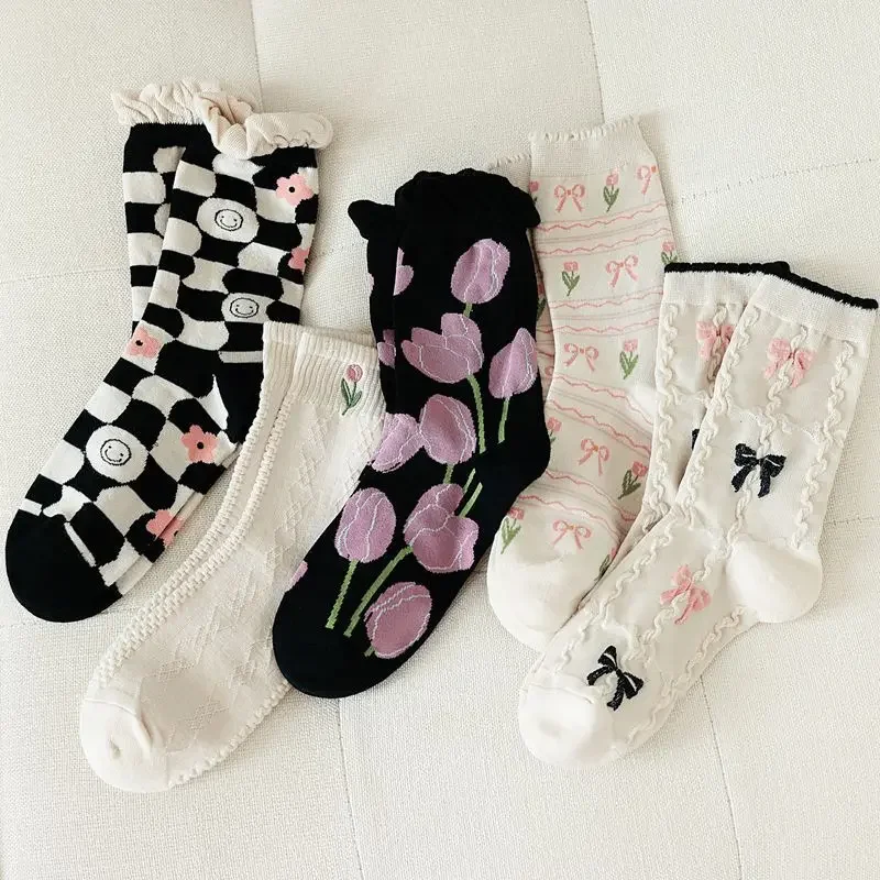 Skarpetki z falbanką Kwiatowy nadruk Harajuku Retro Streetwear Middle Tube Skarpetki damskie Casual Plaid Sweet Girls JK Lolita Kawaii Cute Socks