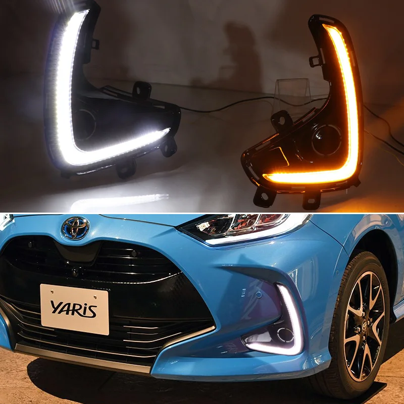 سيارة LED DRL 12 فولت أضواء النهار لتويوتا يارس 2020 2021 الأصفر بدوره إشارة النهار تشغيل المصابيح الأمامية مصباح قيادة السيارات Foglamps