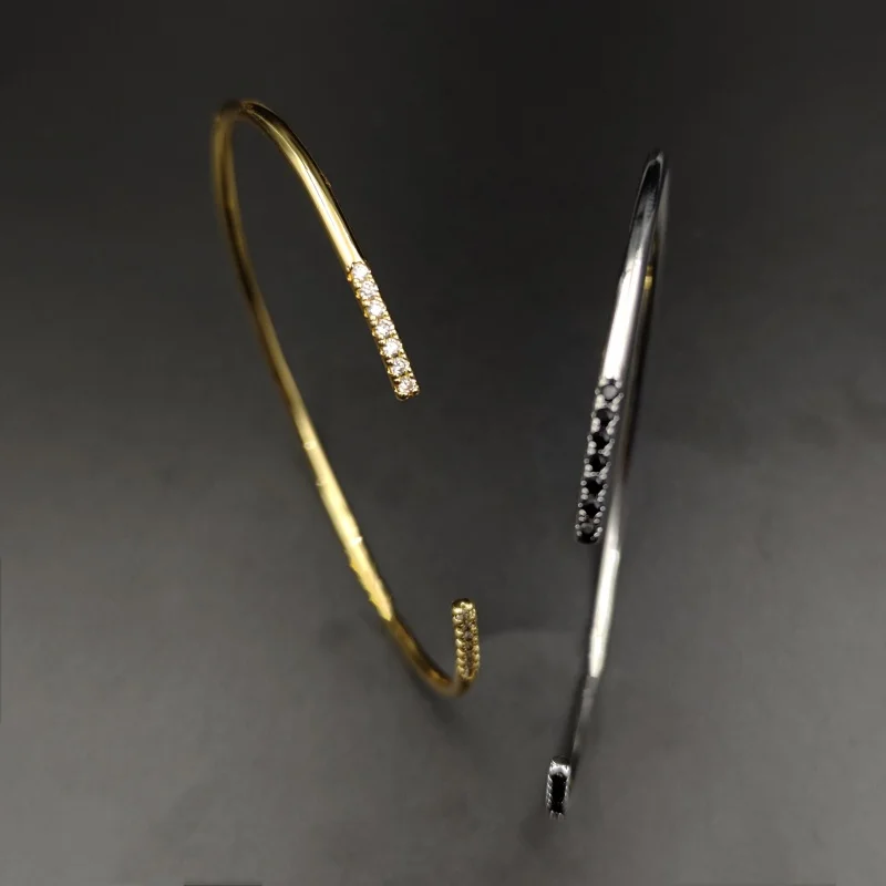 

High quality 925 sterling silver bracelet, classic and simple design suitable for women's daily wear accessories