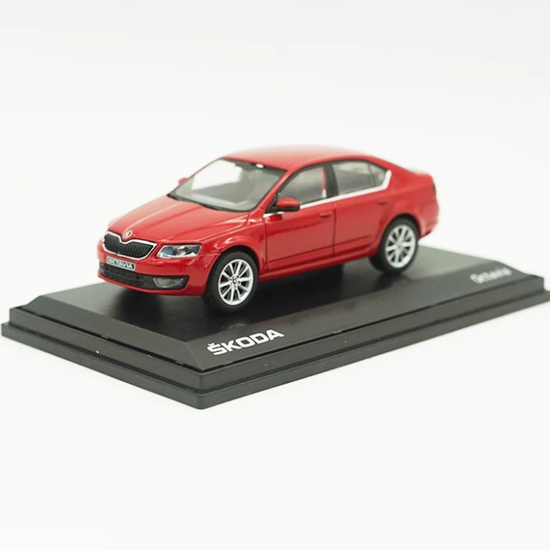 Diecast 1:43 Scale Octavia Sedan Alloy Car Model Finished Product Ornament Simulation Toy Collection Gift Static Display