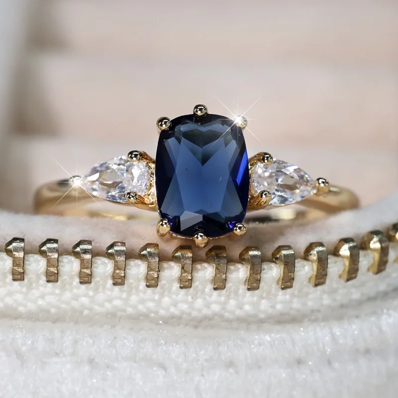 European and American Light Luxury Rectangular Blue Zircon Ring with Water Droplet Design on Both Sides, Temperament Accessory