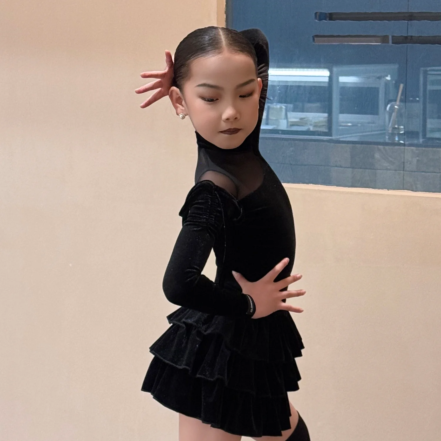 Trajes de baile latino para niñas, faldas deslizantes de manga larga, traje Chacha Rumba Tango, ropa latina XH3963, novedad de 2026