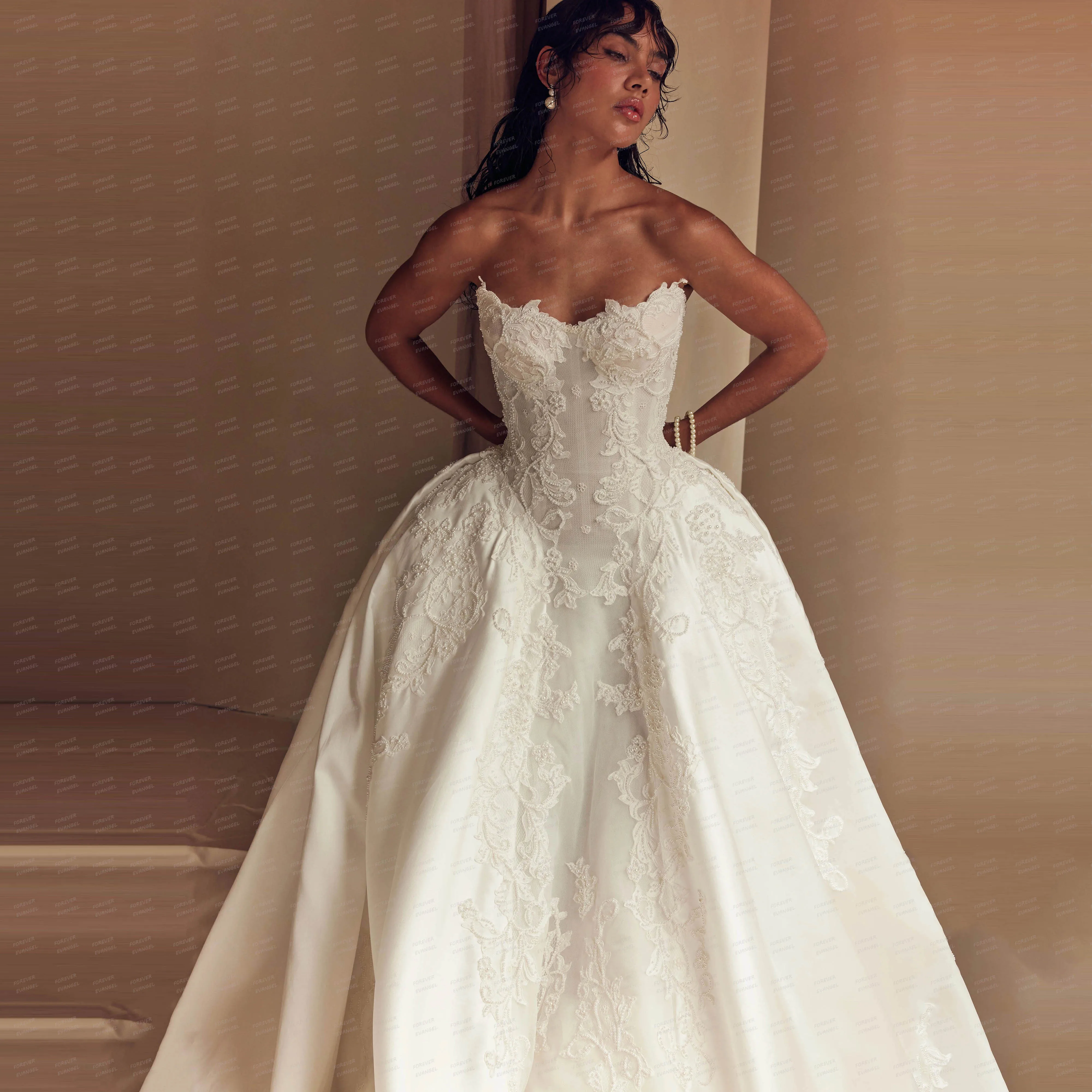 Luxury Appliques Wedding Dresses Woman A Line Sweetheart Sleeveless Bride Gowns Ruffles Customized Satin Vestidos De Novia Party