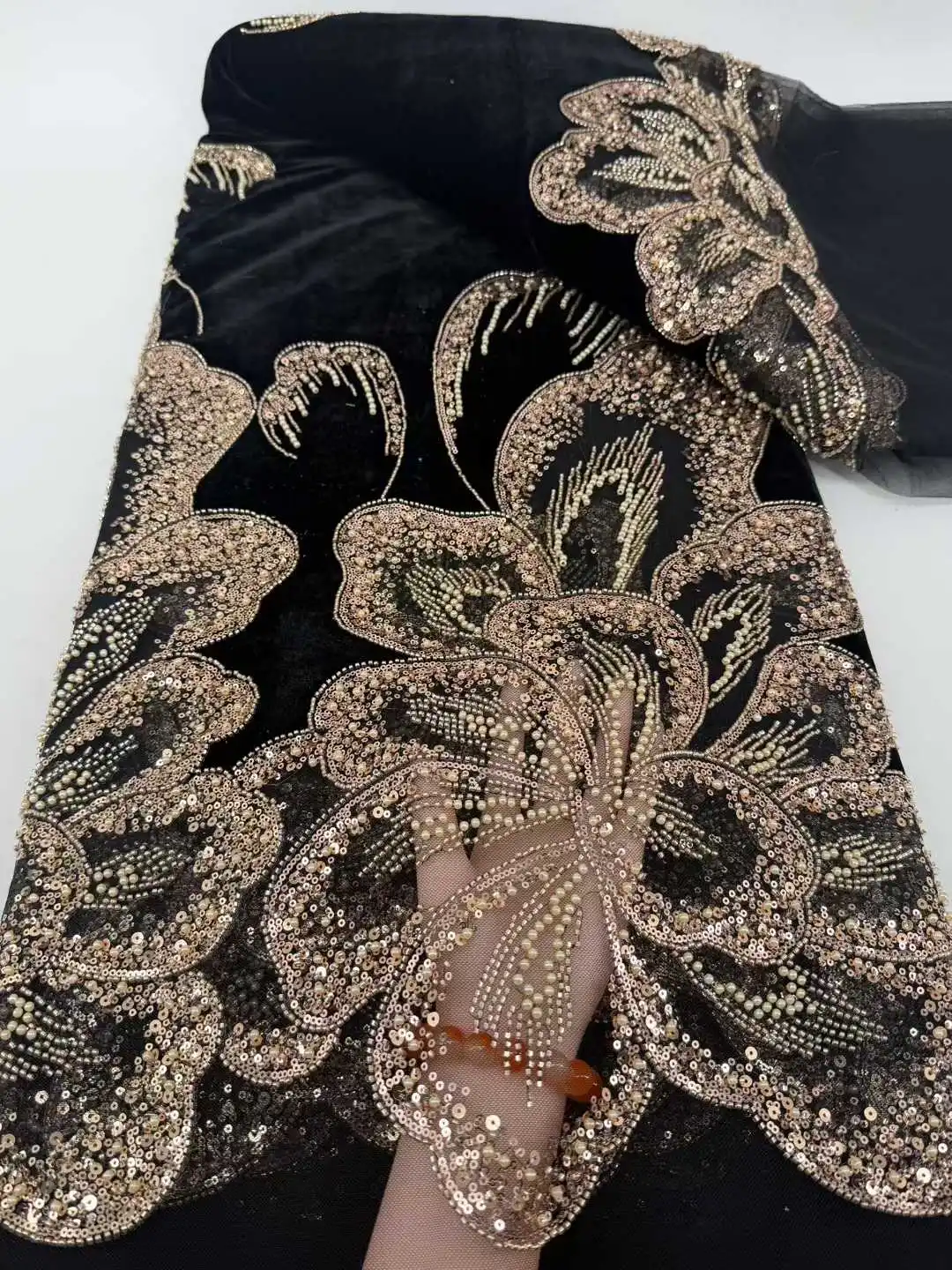 

AfricanVelvet Sequins Beaded Lace Fabrics 2026 High Quality French Embroidery Beads Lace Fabric For Nigerian Wedding Sewing